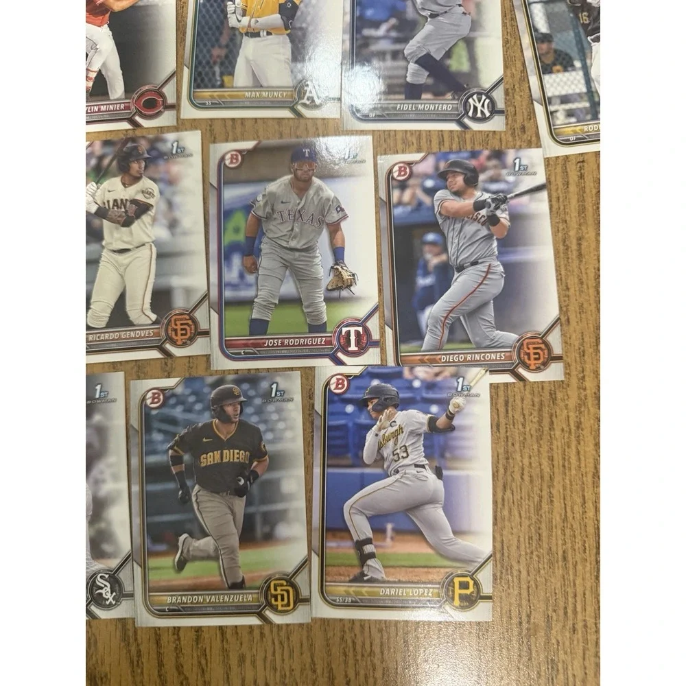 Topps 2022 MLB baseball cards BP Random‎ lot of 17 (D)
